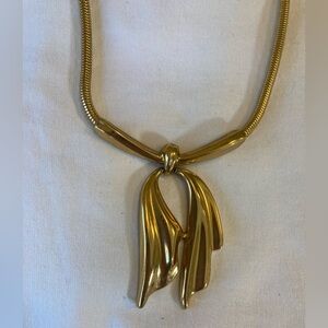 Monet Vintage Pendant Necklace